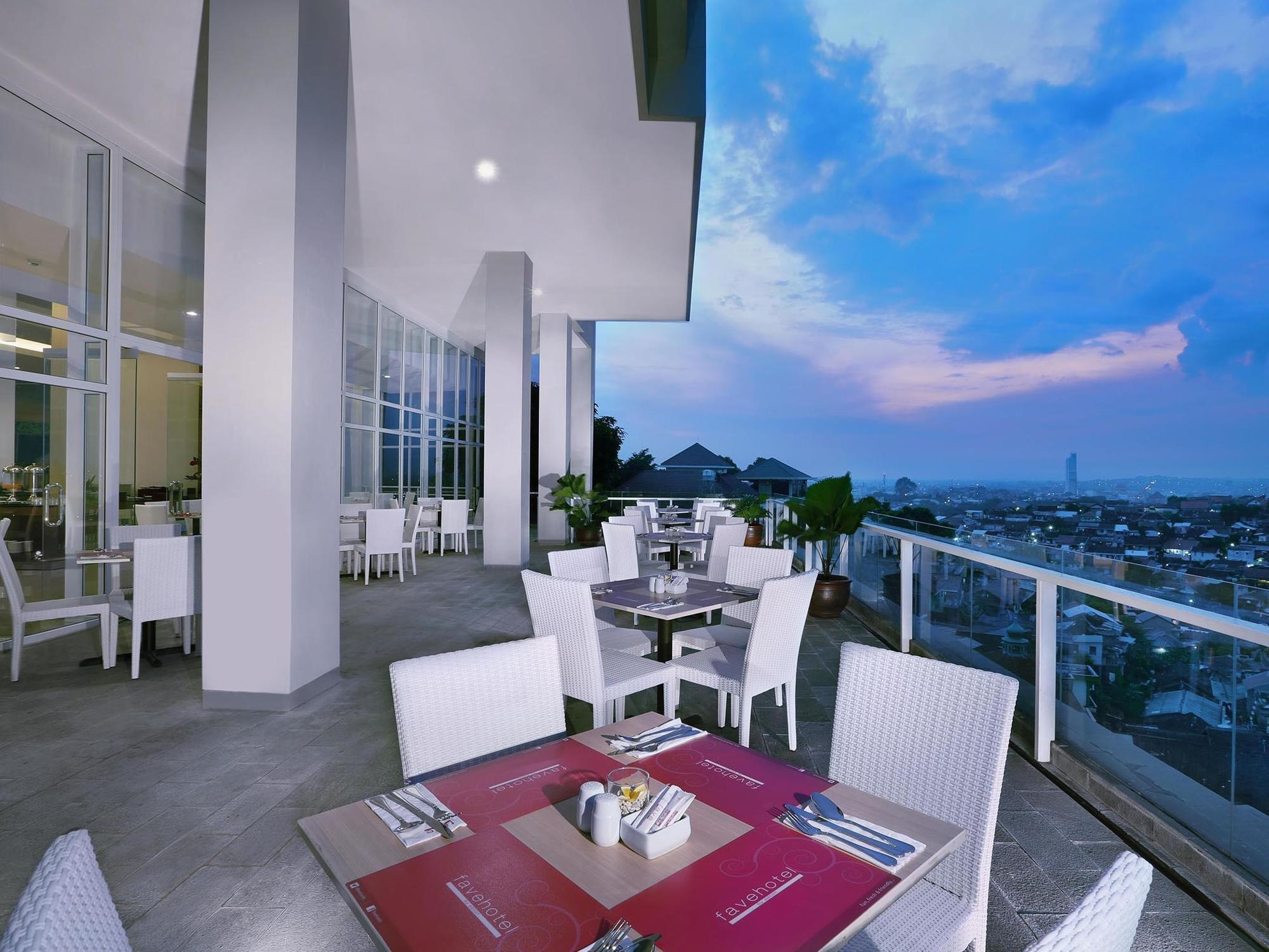 Favehotel Simpang Lima - Semarang Eksteriør bilde